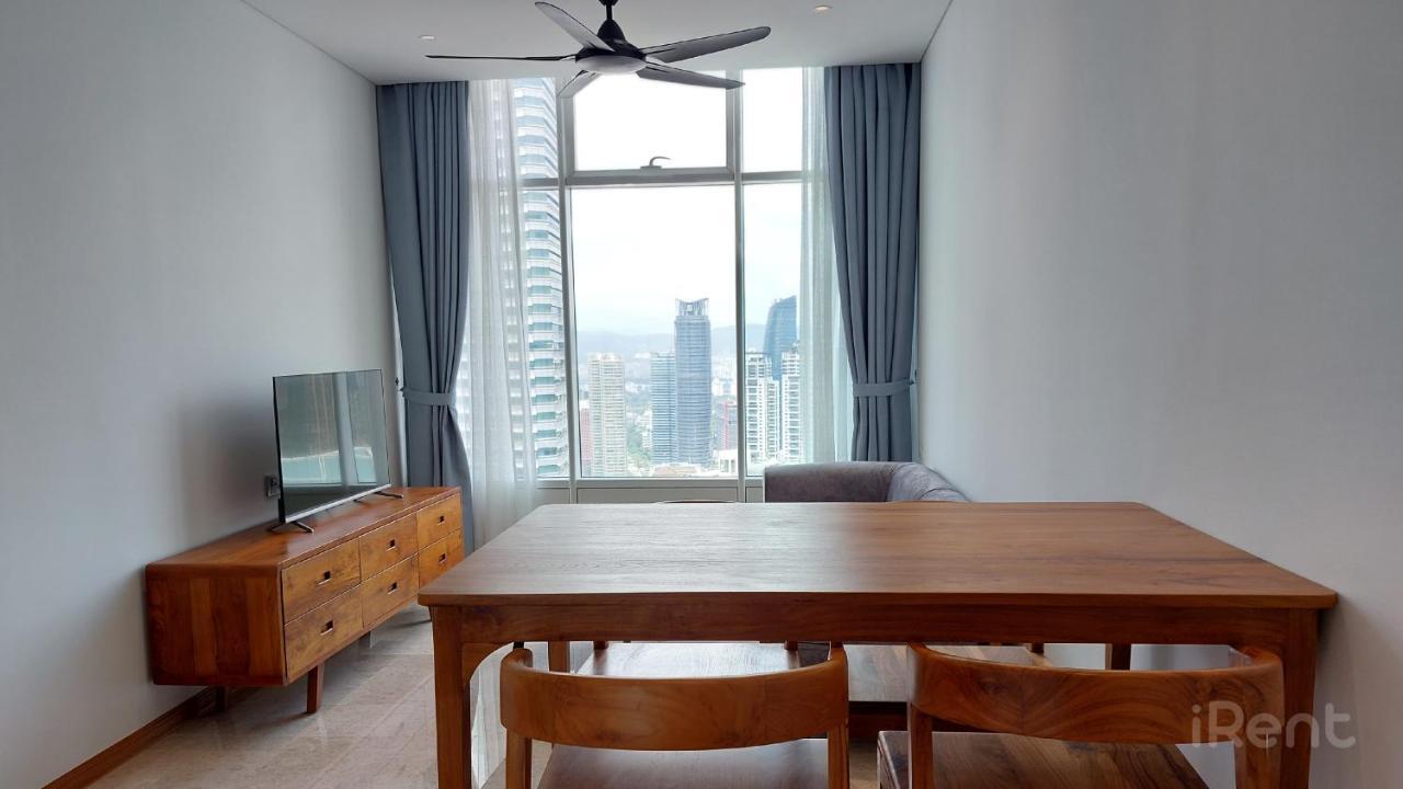 Sky Suites With Klcc Twin Tower View By Irent365 Kuala Lumpur Esterno foto